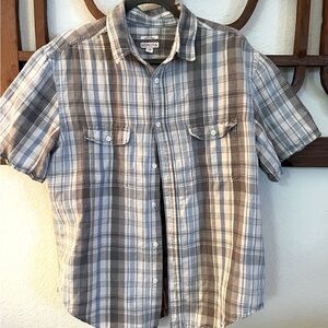 Short sleeve button down